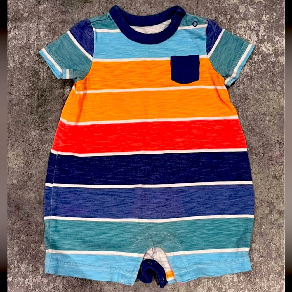 4/$20 BABY GAP 6-12 month romper